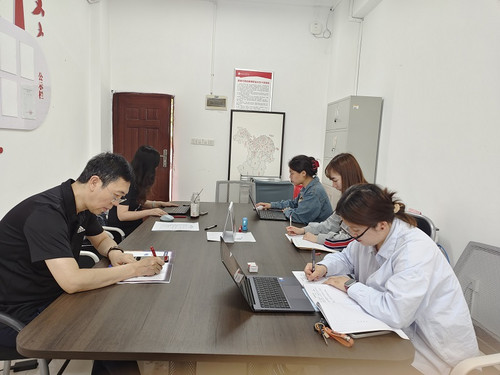 0526beat365唯一官方网站现代文秘教研室党支部开展5月主题党日活动.jpg